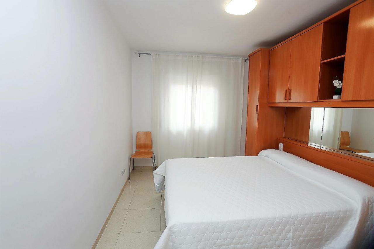 Apartamento Placa Jardi 卡拉费尔 外观 照片